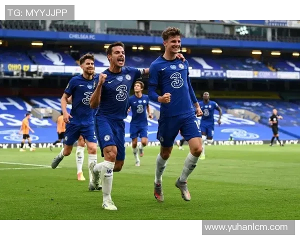 芒特揭秘制胜任意球：默契配合点燃切尔西的胜利火种